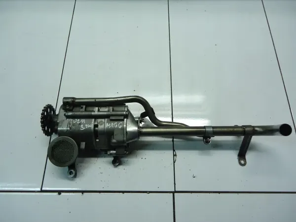 Mercedes W211 3.2CDI Öljypumppu OEM 6121810201 image 2