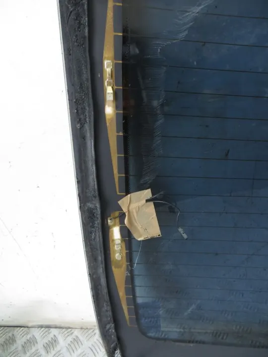 Mercedes CLS C218 Heckscheibe OEM 205/042 image 7