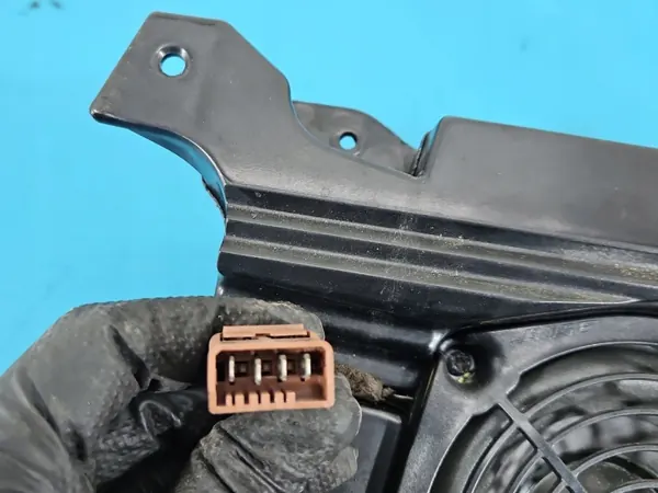 Alfa Romeon Subwoofer OEM 606833180 - Käytetty image 5