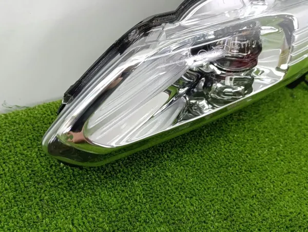 Faro Halógeno DRL LED Izquierdo Ford Edge MK2 OEM GT4B-15B243-AA image 5
