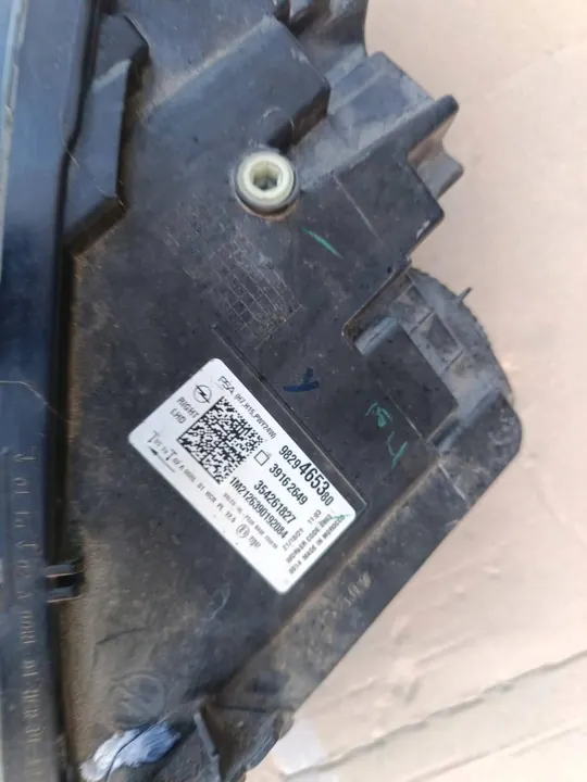 Rechter voorlamp Opel Corsa F 2019- OEM image 10