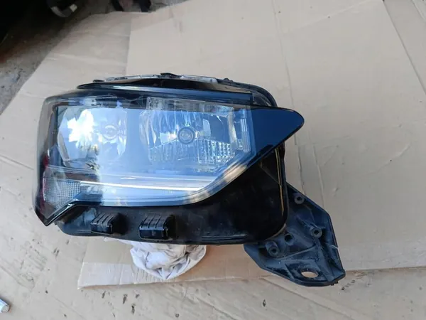 Rechter voorlamp Opel Corsa F 2019- OEM image 2