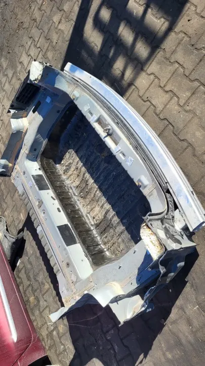 OEM CHRYSLER PACIFICA 2016 Takaalustepaneeli - Käytetty image 2