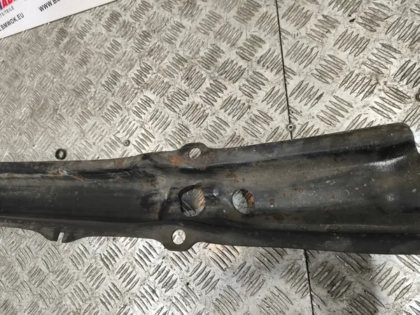 BMW E60 E61 Takapuskuri vahvistus 7033712 image 7