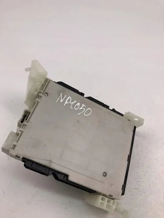 Toyota Komfortmodul OEM 8273042890B för RAV4 V image 2