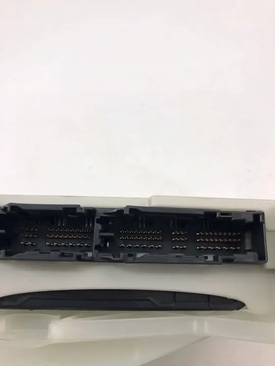 Toyota Komfortmodul OEM 8273042890B för RAV4 V image 3