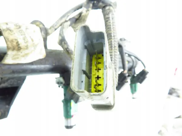 OEM 9655833580 Rail d'injection Peugeot 206+ 1.4 image 3
