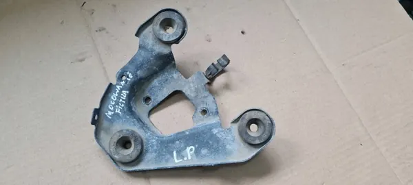 Maserati Quattroporte VI Luftfilterhalter Links Vorne OEM KTS23652 image 2