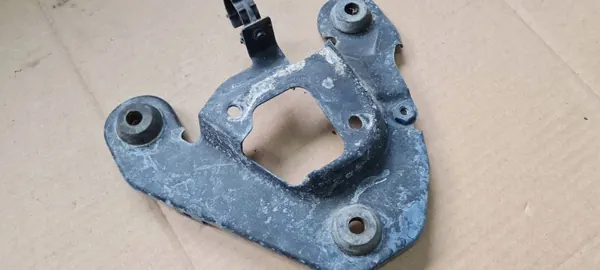 Maserati Quattroporte VI Luftfilterhalter Links Vorne OEM KTS23652 image 7