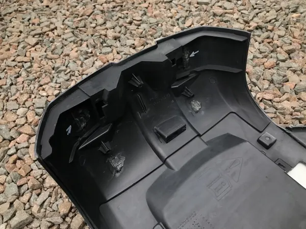 Mitsubishi Pajero pyöränkaaripeite OEM 06-14 image 5