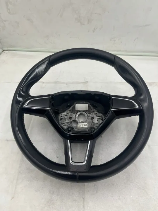 Volante OEM 5E0419091AD para Skoda Octavia III image 2