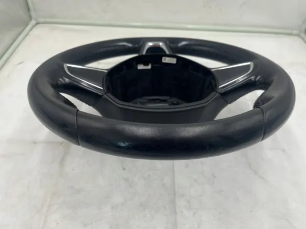 Volante OEM 5E0419091AD para Skoda Octavia III image 3