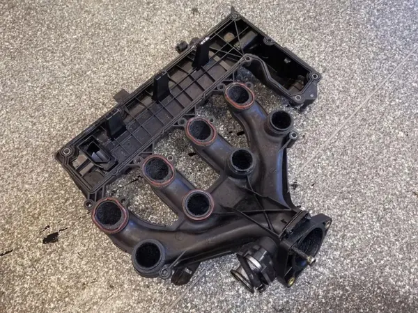Gebrauchtes Ansaugrohr OEM 9645977980 Peugeot 407 image 3