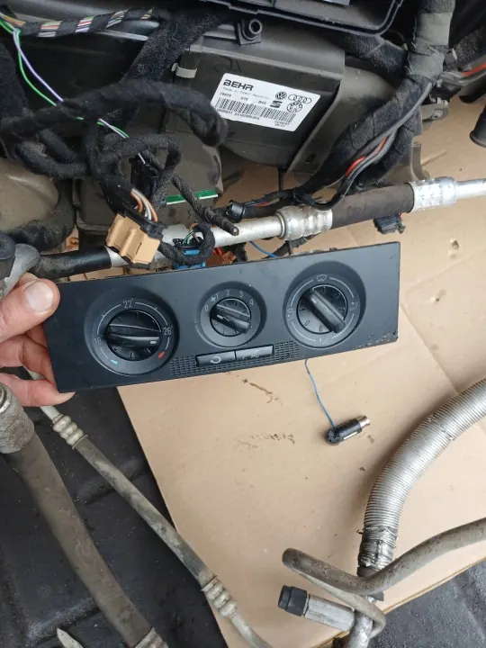 Système de climatisation complet OEM KLIMATYZACJA KOMPLETNA SKODA FABIA I 1.4 16V image 6