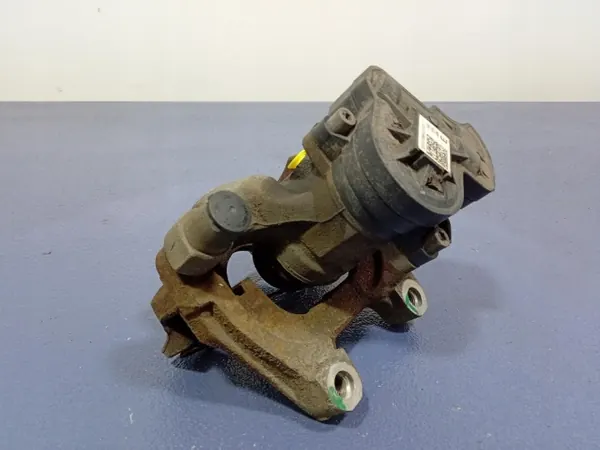 VW Passat B8 takaoikea jarrupuristintuki OEM 3Q0615406 image 6