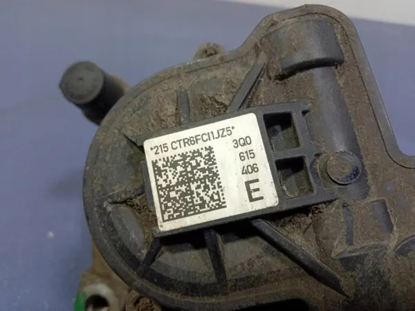 VW Passat B8 takaoikea jarrupuristintuki OEM 3Q0615406 image 9
