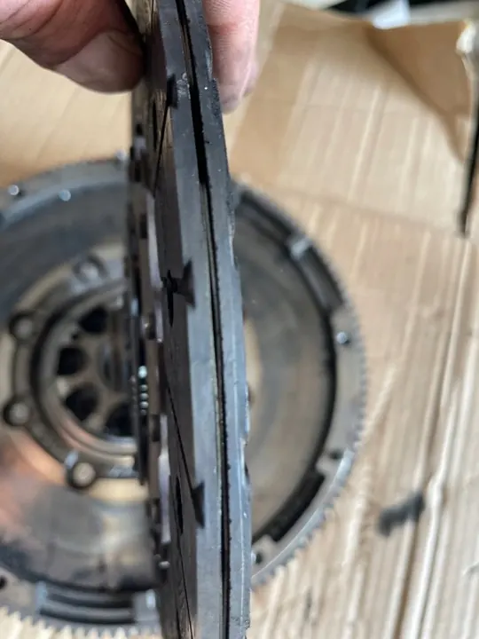 VW Audi Skoda 2.0 TFSI Volante de Dupla Massa 06K105266H image 2