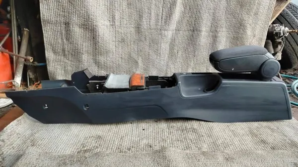 OEM TUNEL ŚRODKOWY PODŁOKIETNIK AUDI A3 8P LIFT OE image 5