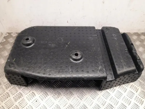 Työkalulaatikko Ford Mustang Mach-E 2022 OEM LJ8BR310B16AB image 3