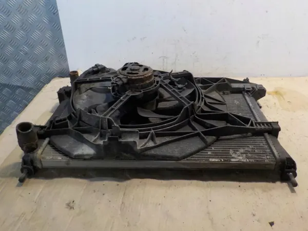 Ventilador con radiador PA66 GF30 para Renault Trafic image 5