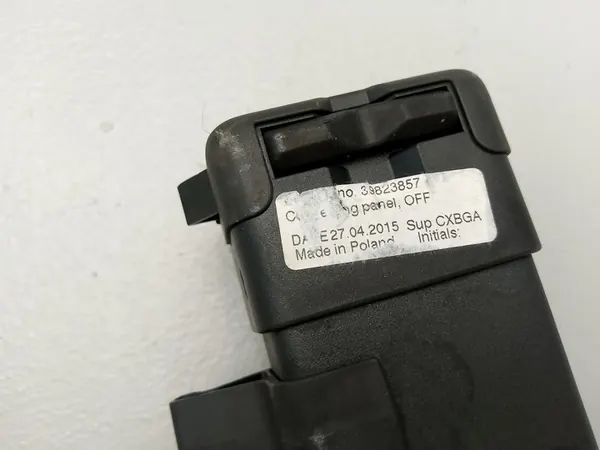 VOLVO XC60 I 2008- Cargo Cover 39823857 image 8