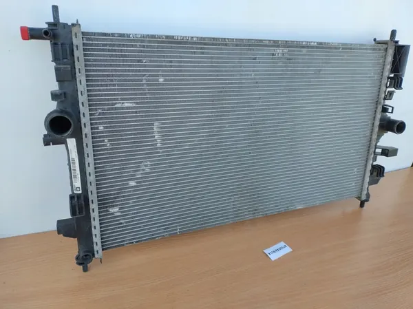 OPEL INSIGNIA A CDTI Vattensradiator 13434154 image 7