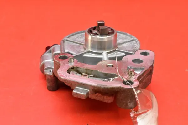 Imupumppu Opel Astra 4 IV J 1.4 T 140 HV 11-20 image 5