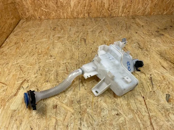 Réservoir & Pompe Lave-glace Mazda CX-5 OEM KD45-67480 image 4