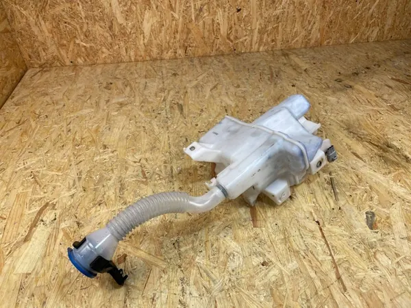 Réservoir & Pompe Lave-glace Mazda CX-5 OEM KD45-67480 image 5