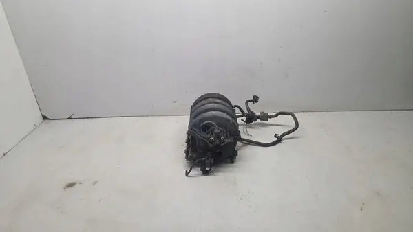 Collecteur d'admission VW TOURAN 1.6L 2004 OEM image 5