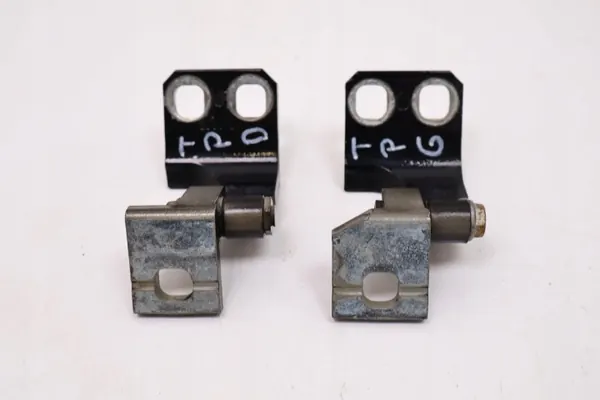 Jeep Renegade Türscharniere OEM 1206091852 Rechts Hinten image 3