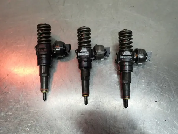 Pompe à injection OEM 0414720035 045130073T pour Audi A2 image 2