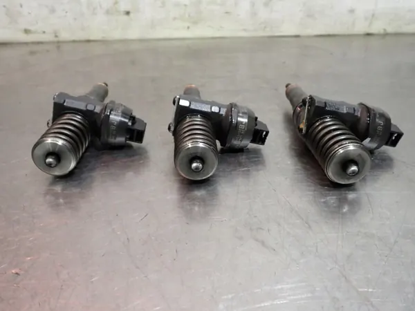 Pompe à injection OEM 0414720035 045130073T pour Audi A2 image 3