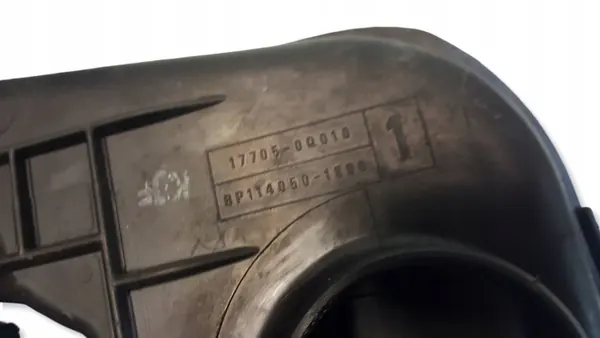 Ventildeckel & Filtergehäuse OEM 112100Q010 image 8