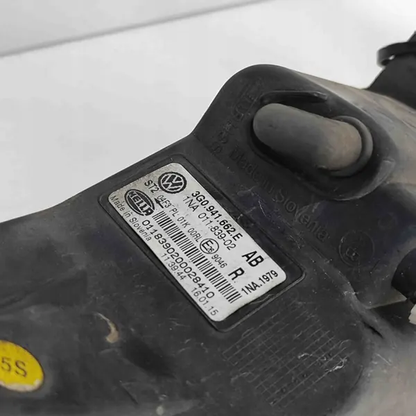 Farol Halógeno Direito VW Passat B8 3G0941662E image 10