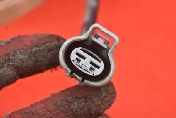 FLÄKT TOYOTA COROLLA E15 1.4 VVTI 06-13 OEM 16363-22120 image 7