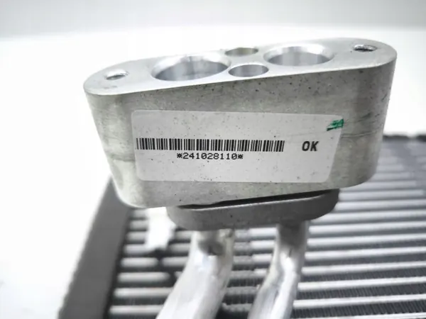 Klima-Verdampfer Renault Megane E-Tech 2024 OEM 241028110 image 9
