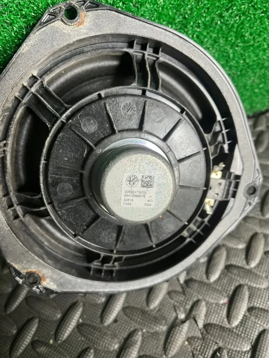 Altavoz Alfa Romeo OEM 505396340 para Stelvio Giulia image 5