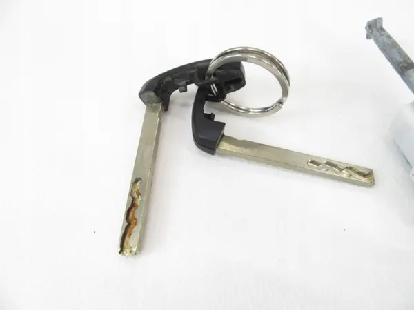 Cylindre de serrure wkładka 2x kluczyk f25 f26 eu BMW image 3