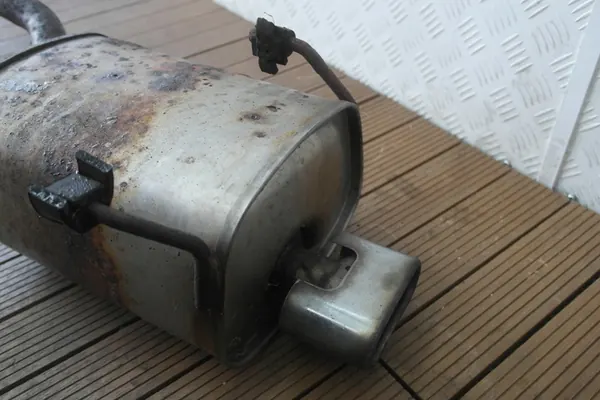 FIAT 500 07-14 Exhaust Muffler Complete 46817652 OE image 3