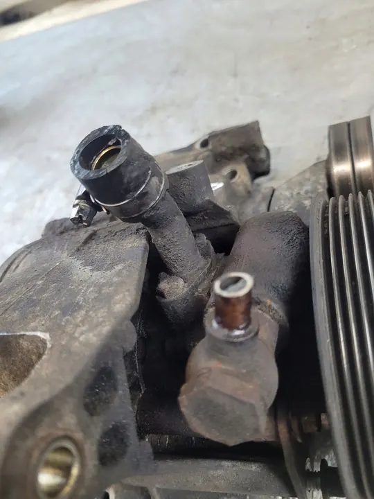 Servostyrningspump Rover MG ZS ZR 25 45 420 2.0 TD image 4