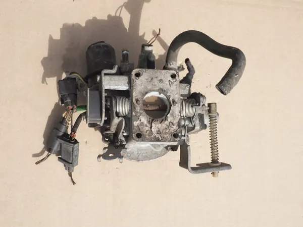 Carburador Weber OEM 34CFM 7C 030675 - Usado image 9