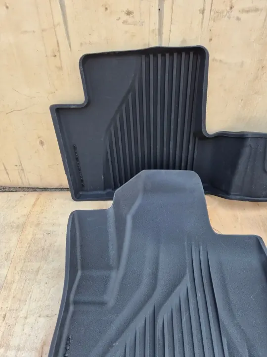 Jeep Cherokee gummimattor OEM 82214855 - Begagnad image 5
