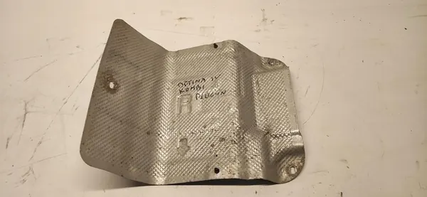 Escudo Térmico Escape Kia Optima IV Kombi 2.0 Plug-In image 1