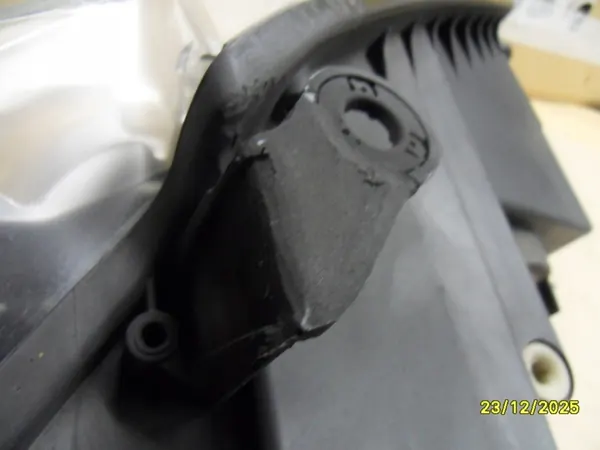 Vasen Etuvalot VW Touran I Lift image 5