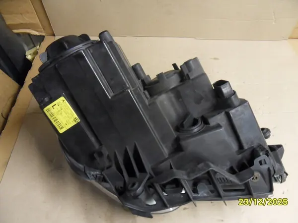 Vasen Etuvalot VW Touran I Lift image 9