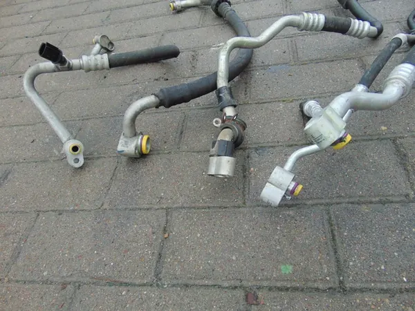 Ilmastointijohdot VW Touareg 7L 5.0 TDI V10 image 5