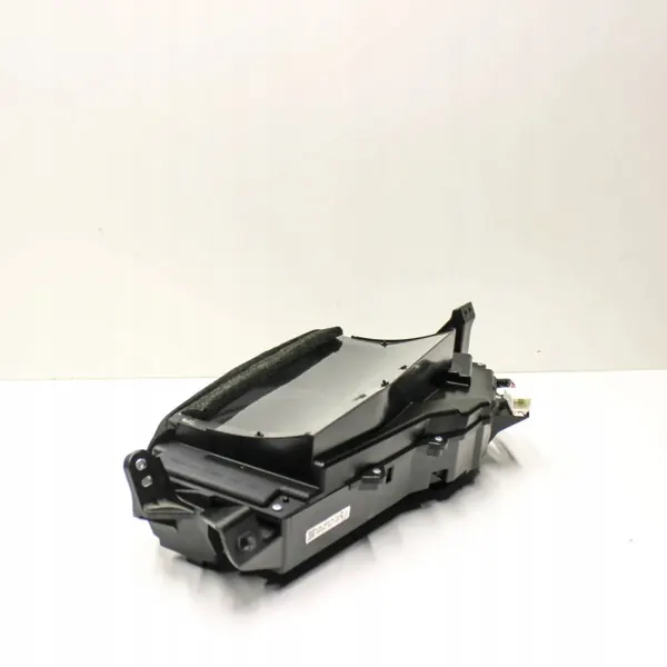 Toyota Camry 2018 head-up-display OEM 831080601000 image 4