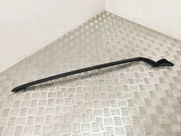 JX7B-A03195 Moldura Parabrisas Delantero Izquierdo Ford Focus MK4 image 2