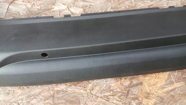 Bakre stötfångartillägg Volvo V70 III 07-16R OE 30795030-1 image 4